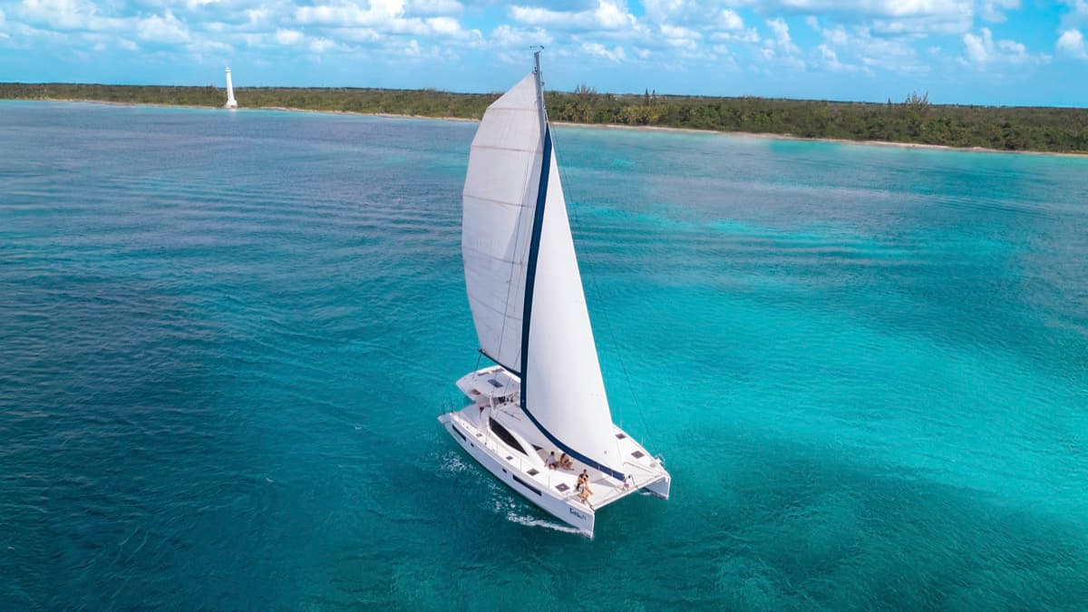 Catamarán a Isla Cozumel