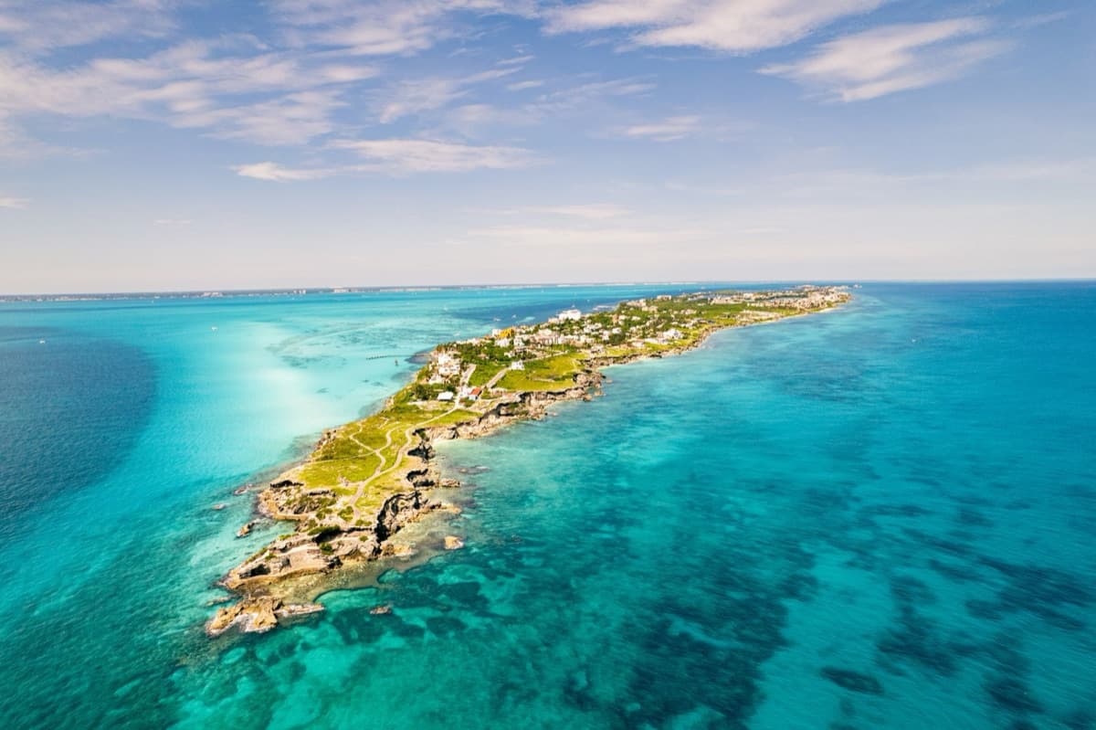Isla Mujeres en Catamarán + Beach Club